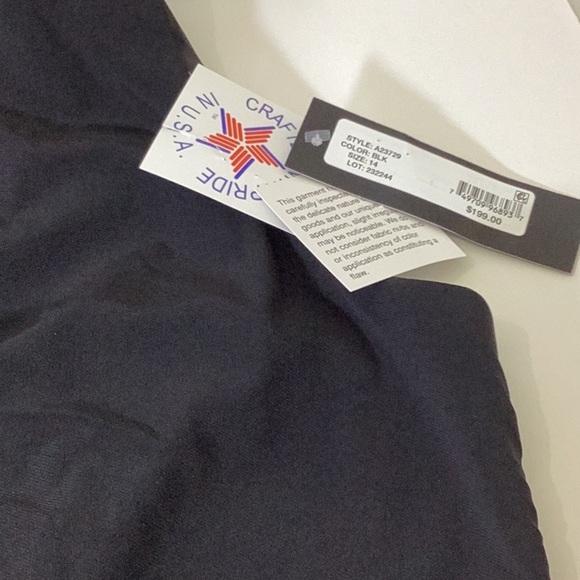 BOBBI" RUFFLED V-NECK GOWN. A - Picture 11 of 13